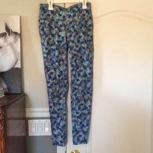 •GapFit Floral Leggings•